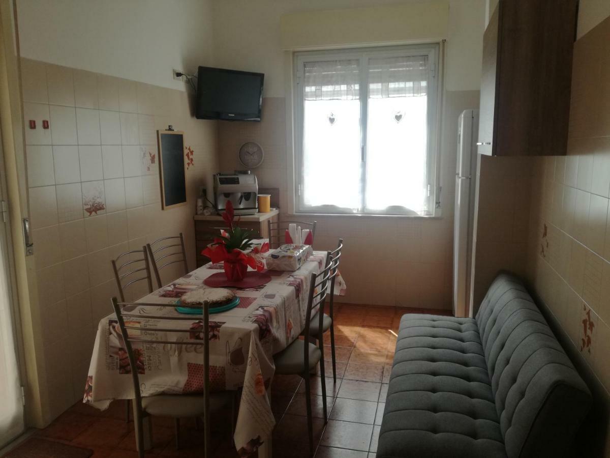Casa Vacanza Petrulli Zafferana Etnea Exterior photo